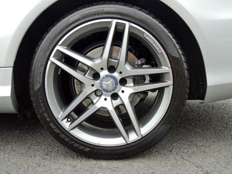 Mercedes-Benz E200 Coupe